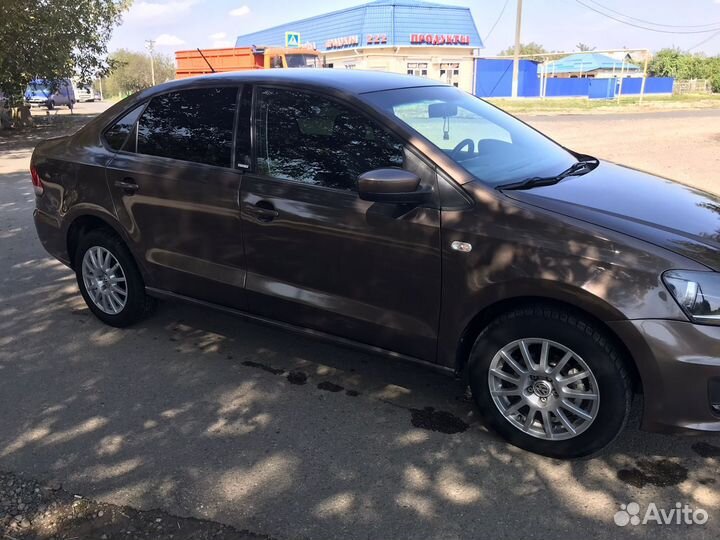 Volkswagen Polo 1.6 AT, 2014, 220 200 км