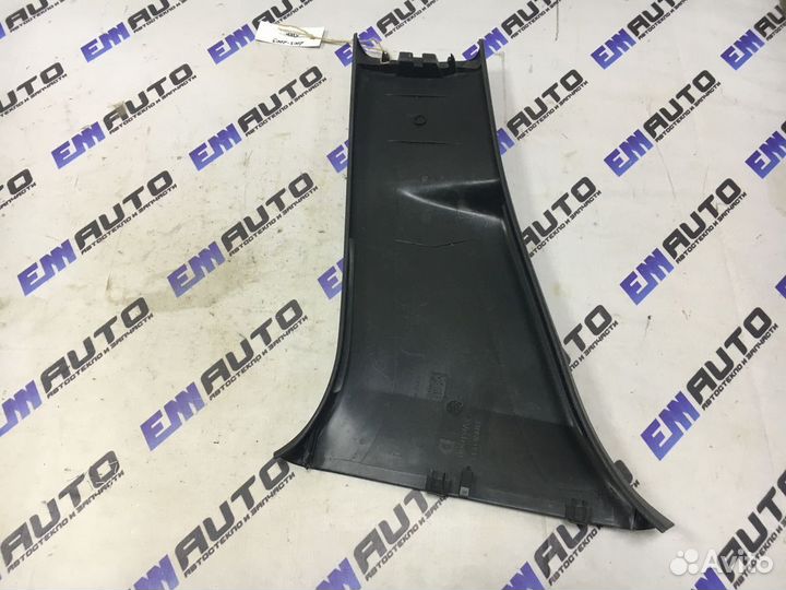 Накладка центральной стойки правая Рено Меган 2