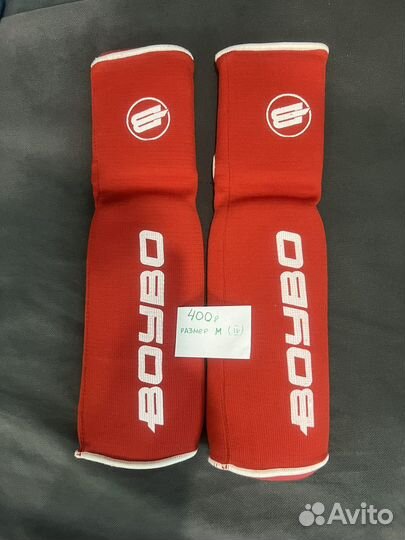 Боксерский шлем, перчатки и щетки