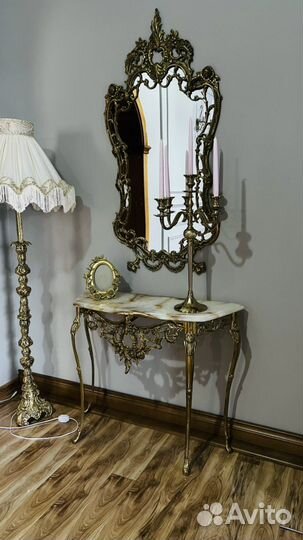 Консоль с зеркалом, трильяж