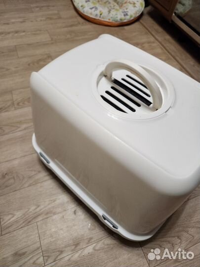 Закрытый лоток для кошек