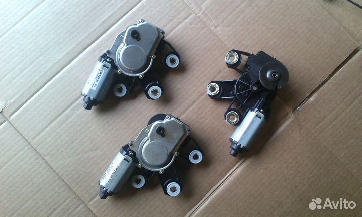 Мотор заднего стеклоочистителя VW Туарег Порш Каен