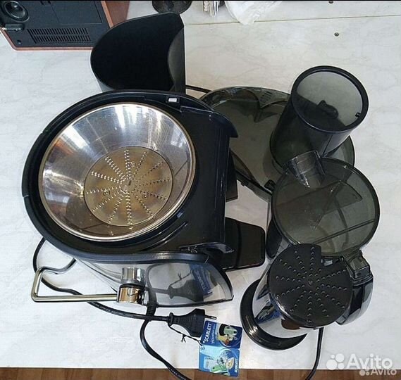 Соковыжималка Scarlett SC-014