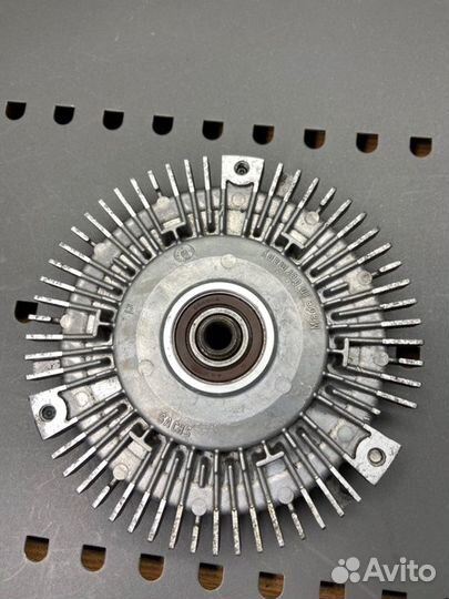 Вискомуфта Mercedes-Benz W124 M103 3.0 1986