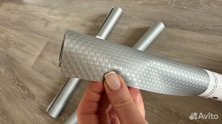 Антискользящий коврик в кухонный шкаф