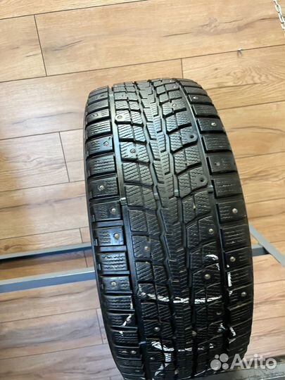 Dunlop SP Winter Ice 01 225/50 R17