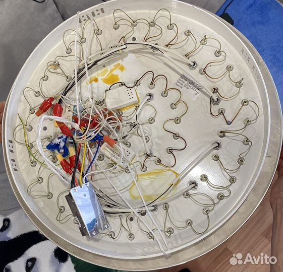 Люстра потолочная светодиодная с пультом