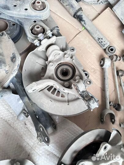 Поворотные кулаки Toyota Camry (XV70)