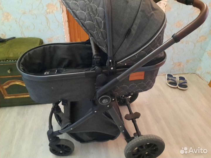 Коляска 2 в 1 luxmom