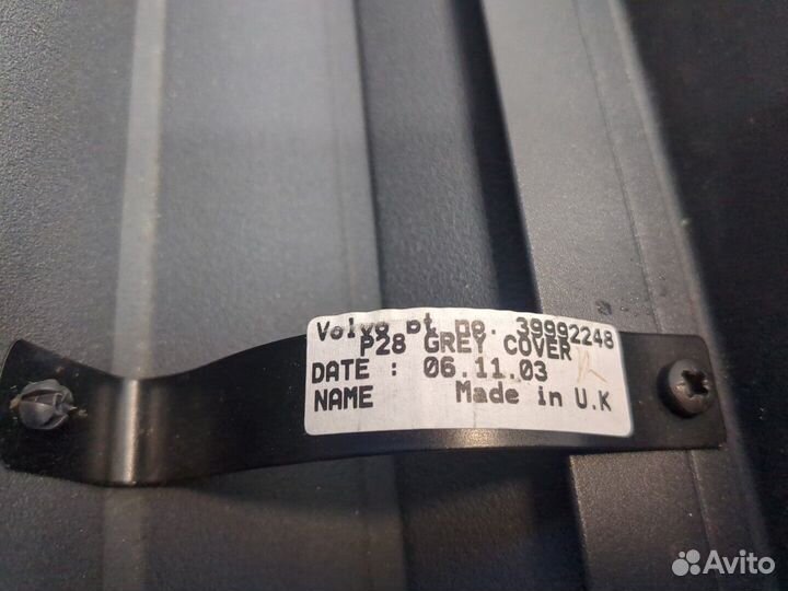 Шторка багажника Volvo XC90, 2004