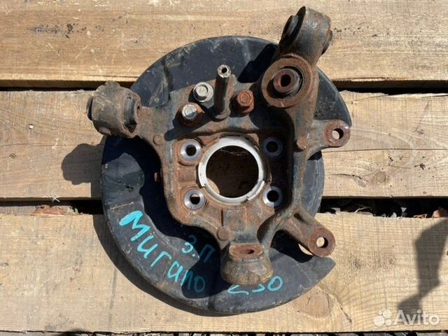 Кулак поворотный задний правый Nissan Murano Z50