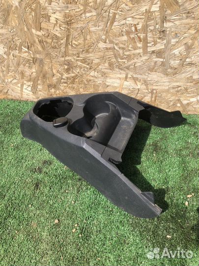 Центральная консоль Renault Logan 2