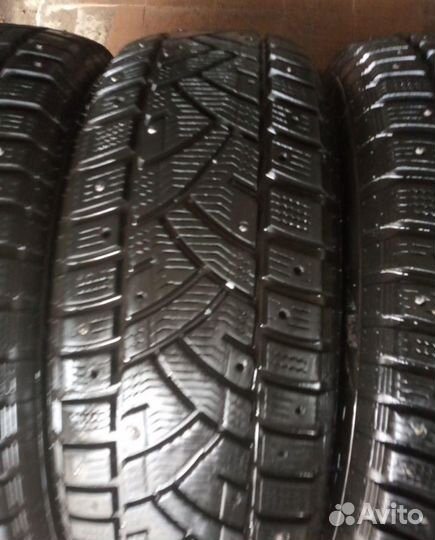 Cooper Weather-Master S/T 3 205/60 R16 100Z