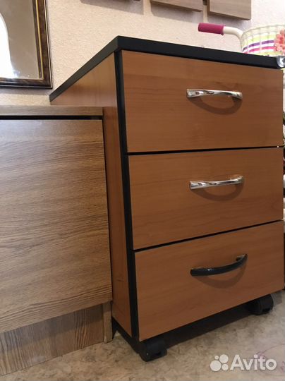 Тумба выкатная