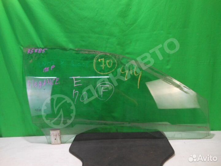 Стекло двери переднее правое Mercedes-Benz Clk