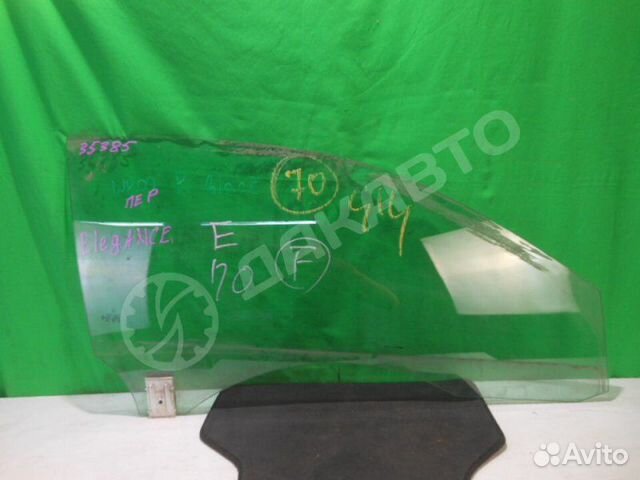 Стекло двери переднее правое Mercedes-Benz Clk