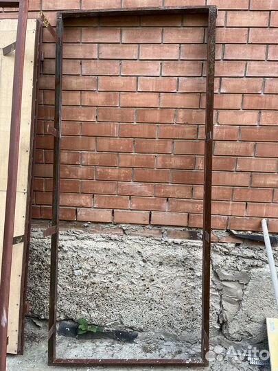 Продам дверь металлическую