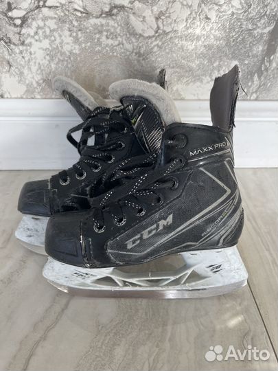 Хоккейные коньки CCM max pro