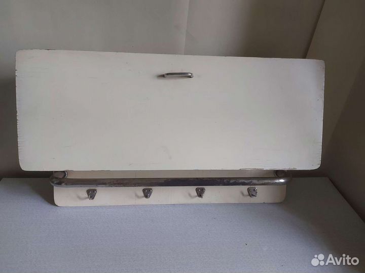 Навесной шкафчик, полки СССР