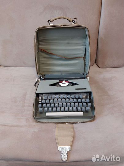 Печатная машинка Consul