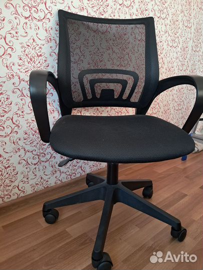 Компьютерное офисное кресло