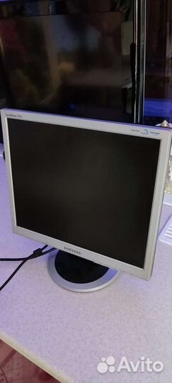 Монитор Samsung 17