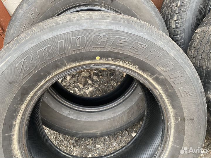 Bridgestone Dueler H/T 265/65 R17