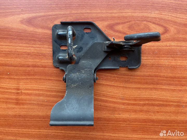 Замок капота Vw Transporter T5 AXD 2005