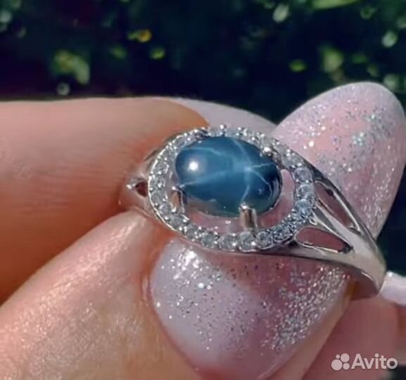 Серебряное кольцо с звездчатым сапфиром