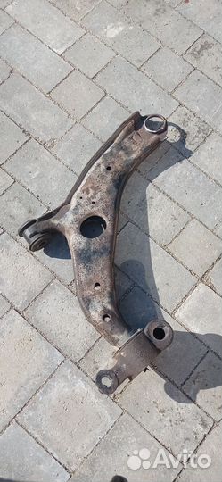 Передний нижний рычаг подвески mazda cx-5