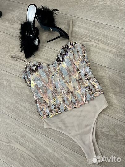 Топ с пайетками Zara новый и шорты