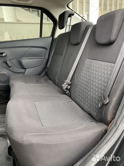 Renault Logan 1.6 AT, 2017, 82 210 км