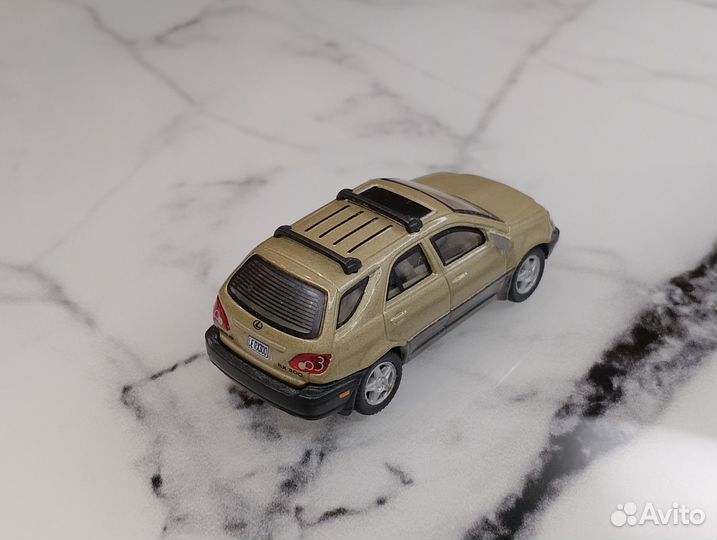 Lexus RX300 (1997-2006), песочный