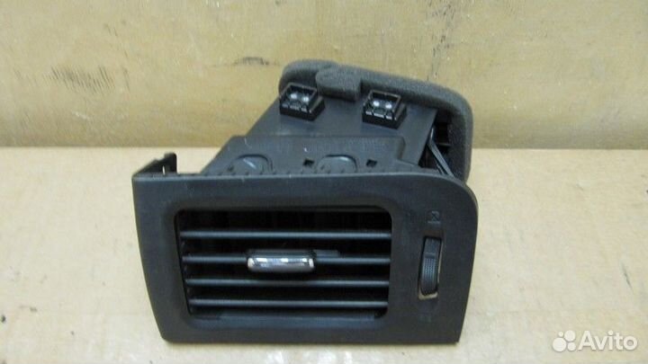 Дефлектор воздушный Nissan X-Trail (T31) 2007-2013