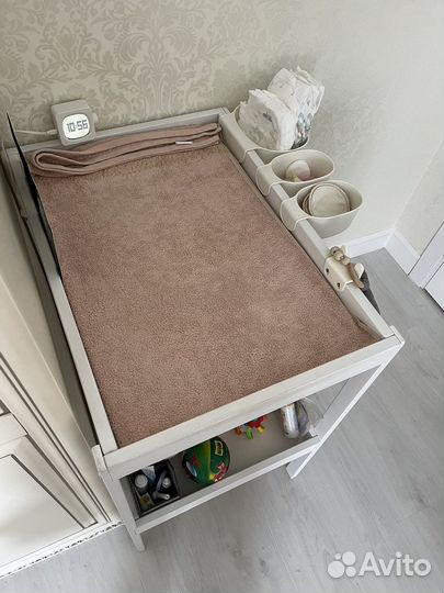 Пеленальный столик IKEA с боксами