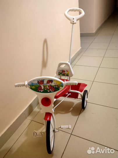 Детский трёхколёсный велосипед
