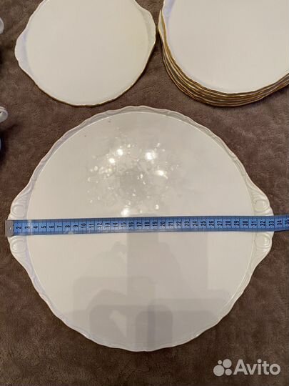 Блюдо под торт, 8 тарелочек.Чешский фарфор