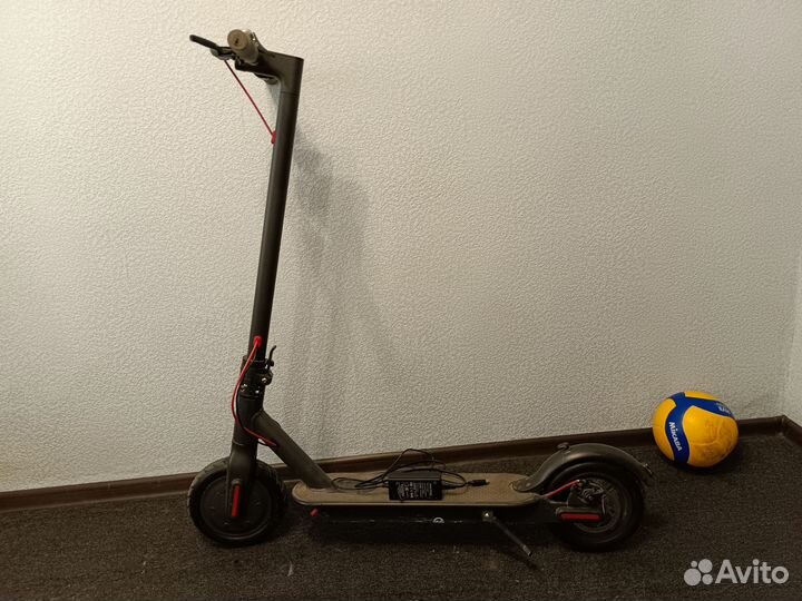 Электросамокат xiaomi m365 копия хорошая