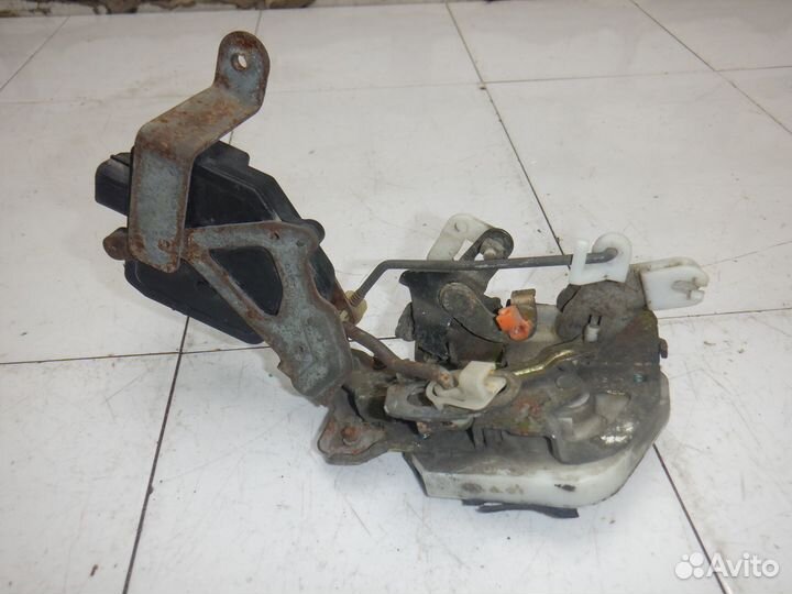 Замок двери задней левой Galant Aspire Legnum