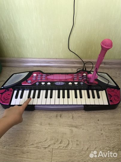 Детский синтезатор с микрофоном