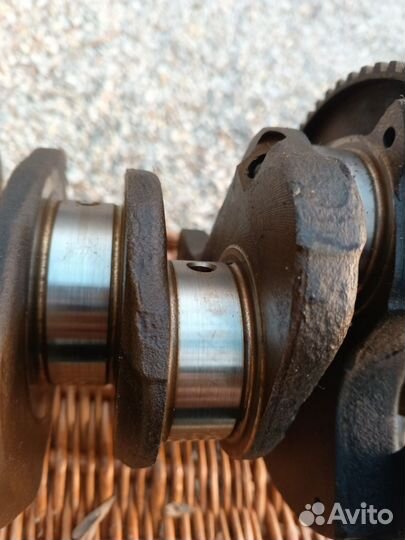 Коленвал -Хенде Санта Фе 1(2.7 л)