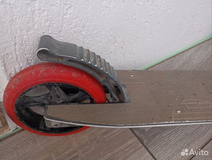 Самокат Reaction