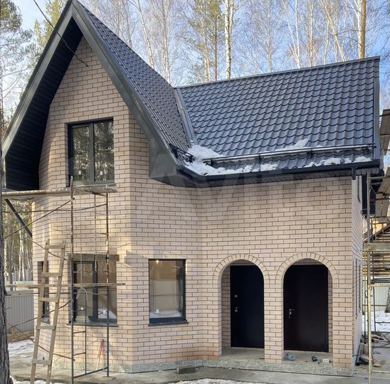 Дом 90 м² на участке 8 сот.