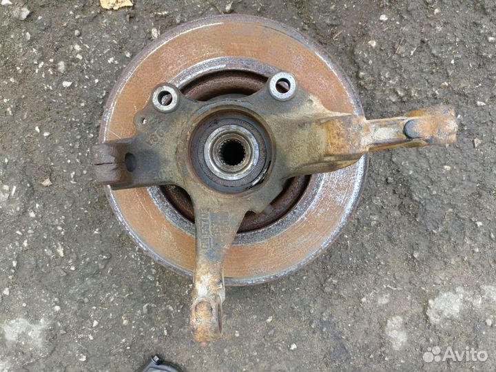 Поворотный кулак