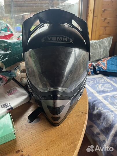 Шлем yema