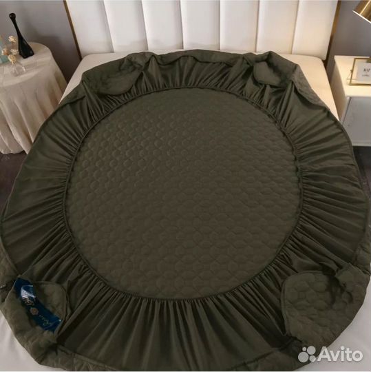 Стеганый наматрасник 180/200+две наволочки 50*70