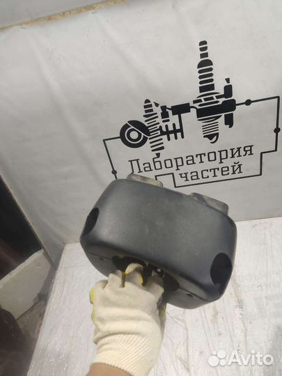 Кожух подрулевой Chevrolet Rezzo