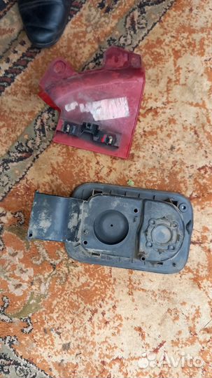 Крышка бака рено сценик 2007г