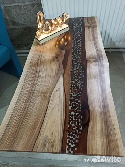 Столик журнальный