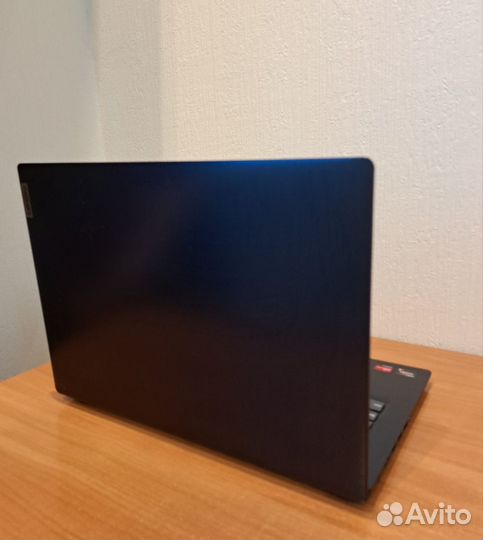 Lenovo idea pad 3 14ada05